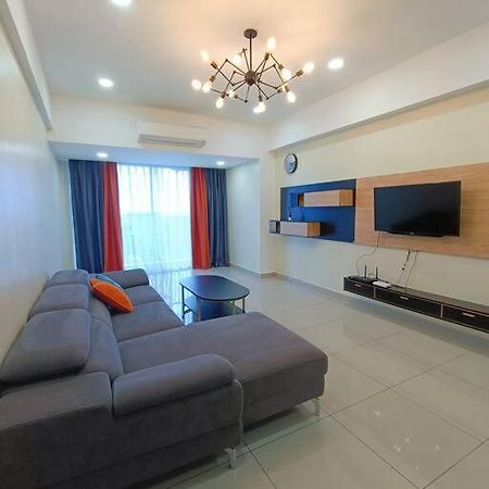 Joyful Sitiawan Skygarden Swimming Pool Apartment Seri Manjung Exterior photo